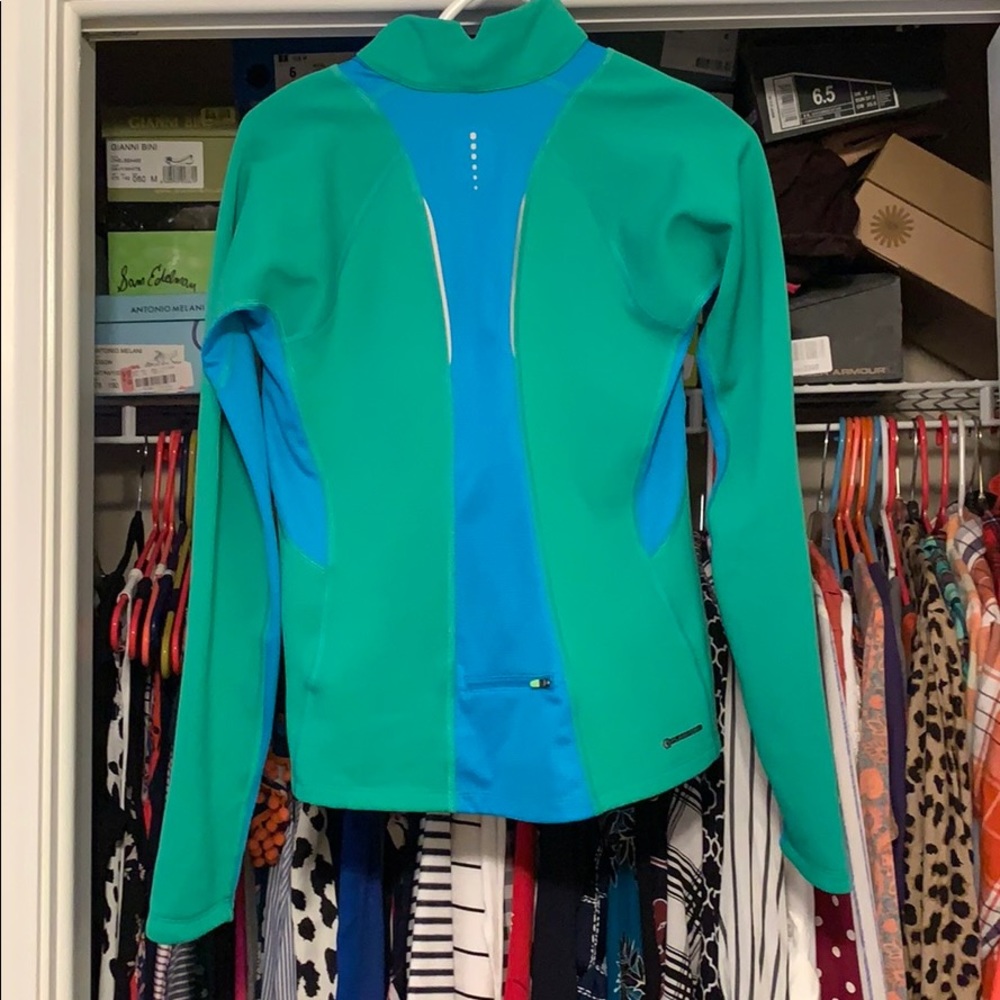 Northface Pull Over - image 3